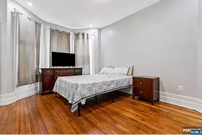 257 Woodlawn Avenue, Jersey City, NJ 07305 - Photo 16
