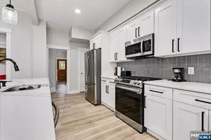 257 Woodlawn Ave, Jersey City, NJ 07305 - Photo 8