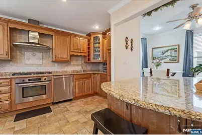 21 Grant Avenue, Roselle Park, NJ 07204 - Photo 6