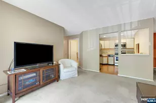 601 Lilac Ln, Mahwah, NJ 07430 - Photo 14