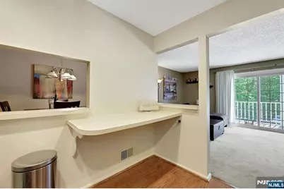 601 Lilac Lane, Mahwah, NJ 07430 - Photo 10