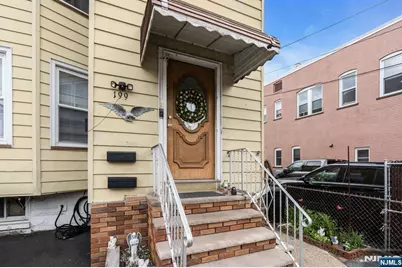 199 Hayward Place, Wallington, NJ 07057 - Photo 2