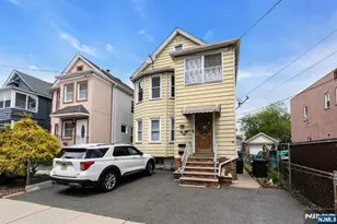 199 Hayward Pl, Wallington, NJ 07057 - Photo 1