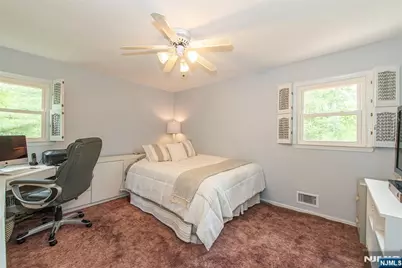 102 Robertson Drive, Wyckoff Township, NJ 07481 - Photo 18