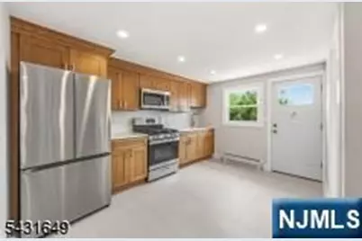 23 Prospect Street, Clifton, NJ 07011 - Photo 18