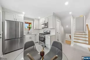 23 Prospect St, Clifton, NJ 07011 - Photo 6