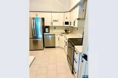 504 Windsor Drive, Palisades Park, NJ 07650 - Photo 6