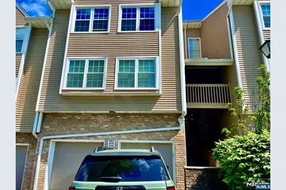 504 Windsor Drive 104 #104, Palisades Park, NJ 07650 - Photo 2