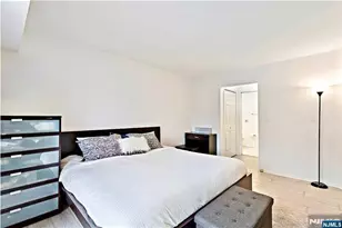 504 Windsor Dr, Palisades Park, NJ 07650 - Photo 18