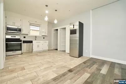 58 Sidney Street, Lodi, NJ 07644 - Photo 4