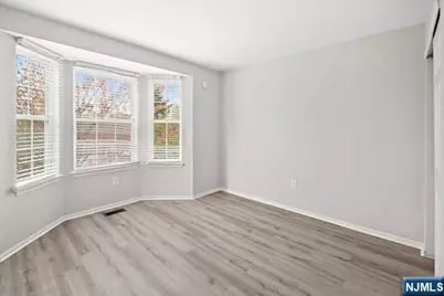2278 Nash Court, Mahwah, NJ 07430 - Photo 2