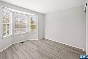 2278 Nash Ct, Mahwah, NJ 07430 - Photo 2