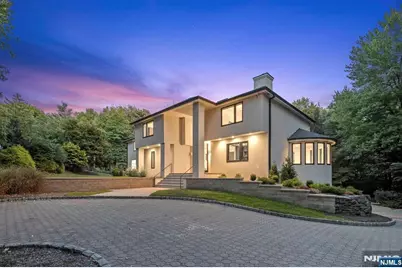 1 Lambs Lane, Cresskill, NJ 07626 - Photo 2