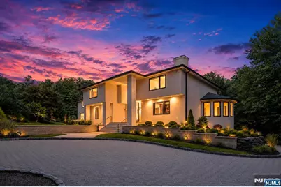 1 Lambs Lane, Cresskill, NJ 07626 - Photo 2