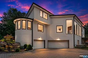 1 Lambs Ln, Cresskill, NJ 07626 - Photo 4