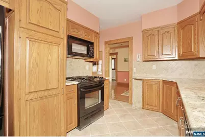 116 W Quackenbush Avenue, Dumont, NJ 07628 - Photo 20