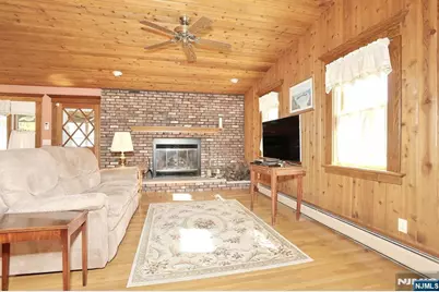 116 W Quackenbush Avenue, Dumont, NJ 07628 - Photo 10