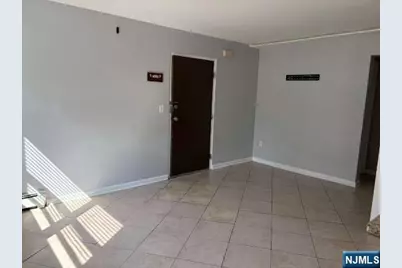 60 Ivy Street 1B #1B, Kearny, NJ 07032 - Photo 4