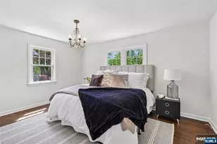 571 Laurel Rd, Ridgewood, NJ 07450 - Photo 10