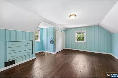 571 Laurel Road, Ridgewood, NJ 07450 - Photo 18