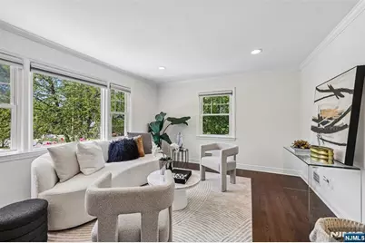571 Laurel Road, Ridgewood, NJ 07450 - Photo 4