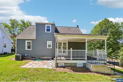 571 Laurel Road, Ridgewood, NJ 07450 - Photo 22