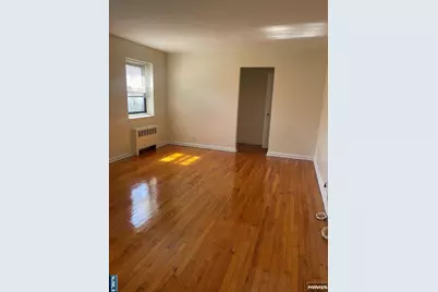 2329-2339 Hudson Terrace A13 #A13, Fort Lee, NJ 07024 - Photo 1