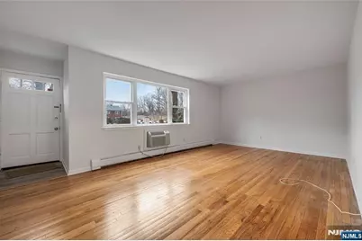 121 Regency Park, Ramsey, NJ 07446 - Photo 2