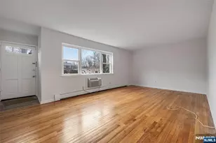 121 Regency Park, Ramsey, NJ 07446 - Photo 2
