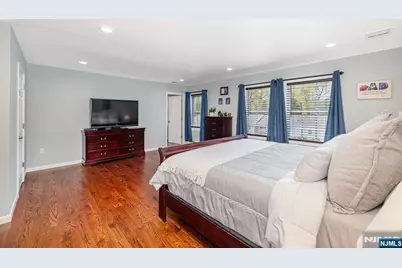 153 Howard Avenue, Rochelle Park Township, NJ 07662 - Photo 18