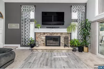153 Howard Avenue, Rochelle Park Township, NJ 07662 - Photo 10