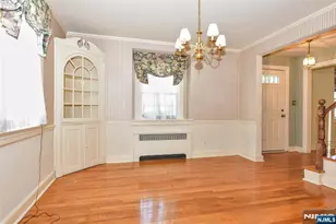 161 Wyckoff Ave, Wyckoff Township, NJ 07481 - Photo 6
