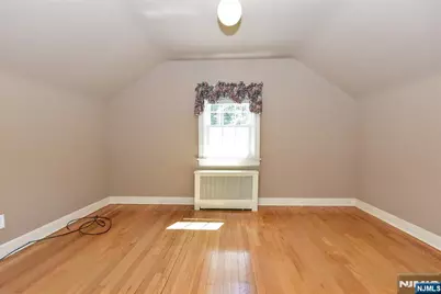 161 Wyckoff Avenue, Wyckoff Township, NJ 07481 - Photo 12