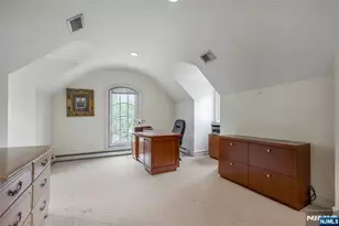 4 Hetzel Dr, Mahwah, NJ 07430 - Photo 24