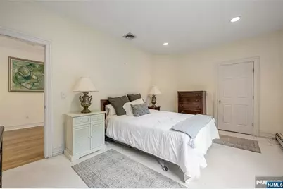 4 Hetzel Drive, Mahwah, NJ 07430 - Photo 20