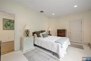 4 Hetzel Dr, Mahwah, NJ 07430 - Photo 20