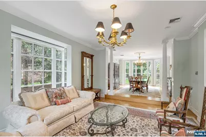 4 Hetzel Drive, Mahwah, NJ 07430 - Photo 12