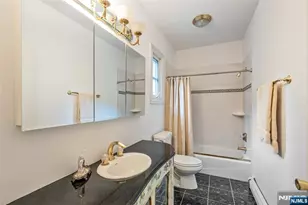 4 Hetzel Dr, Mahwah, NJ 07430 - Photo 22