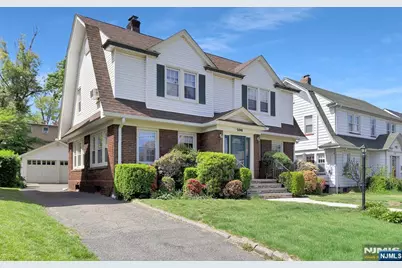 106 Maple Street, Rutherford, NJ 07070 - Photo 2
