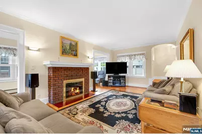 106 Maple Street, Rutherford, NJ 07070 - Photo 6