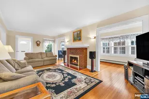 106 Maple St, Rutherford, NJ 07070 - Photo 8