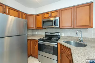 5 Linden Street 3J #3J, Hackensack, NJ 07601 - Photo 10
