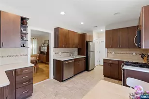 194 Parkway, Maywood, NJ 07607 - Photo 14