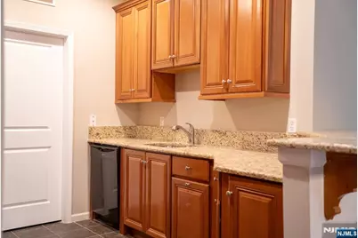 804 River Place, Butler, NJ 07405 - Photo 8