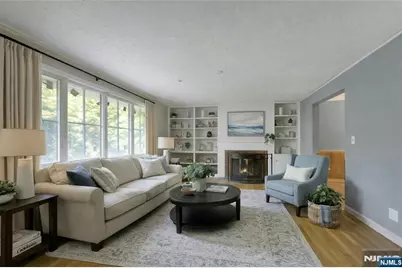 259 W Glen Avenue, Ridgewood, NJ 07450 - Photo 4