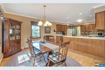 28 Wanamaker Avenue, Mahwah, NJ 07430 - Photo 12