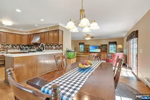 28 Wanamaker Ave, Mahwah, NJ 07430 - Photo 14