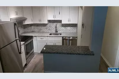 464B Liberty Street 206 #206, Little Ferry, NJ 07643 - Photo 4