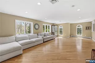 727 Rolling Hill Dr, River Vale Township, NJ 07675 - Photo 14