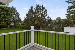 556 Princeton St, New Milford, NJ 07646 - Photo 12